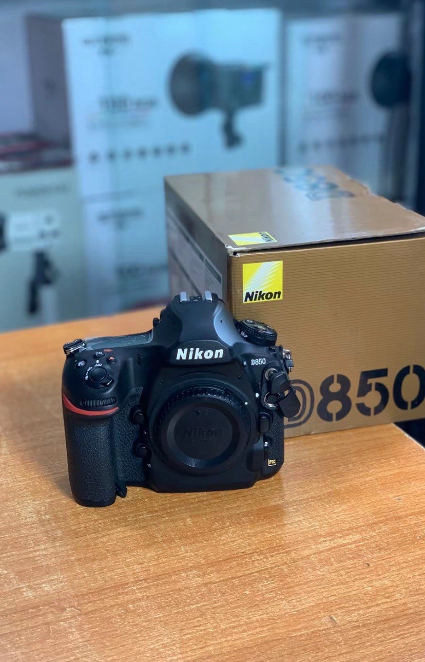 Nikon D850 45.7MP Full-Frame DSLR Camera Body | Genuine | Clean & Working