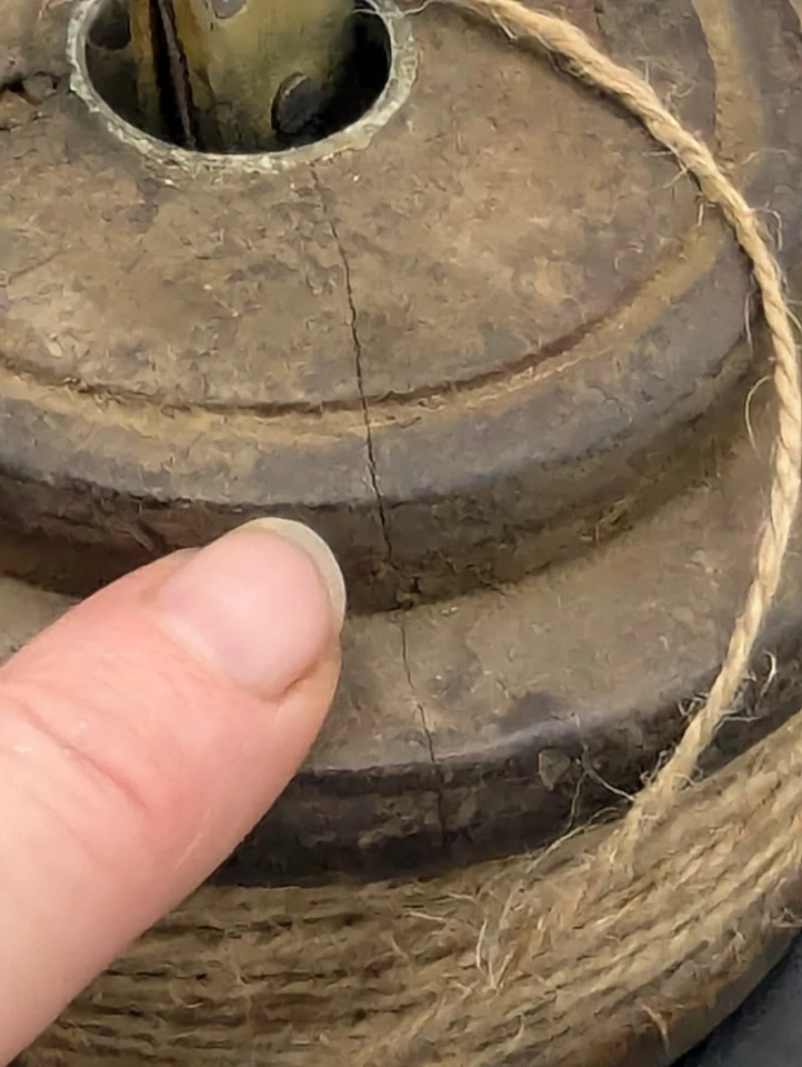 Primitive Decor Antique Wood Spindle Base With Useable Twine & Iron Scissors - Image 4 of 4