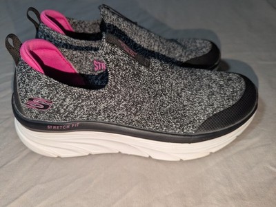 Skechers Women's D'Lux Walker-Quick Upgrade Sneaker Black 8.5 US