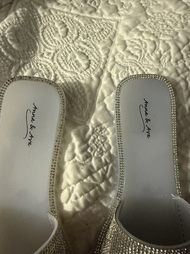 Silver Sandal BLING GLITTER Women Sz 7 Anna & Ava Flats - Picture 2 of 5
