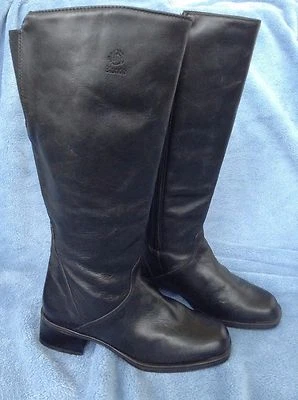 Black knee high boots canada sale