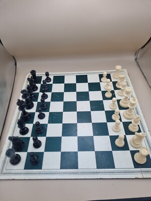 SELTENES VINTAGE SCHACHSPIEL VON BRIAN ELEY & CO dünnes Holzbrett Bauer fehlt siehe Bilder