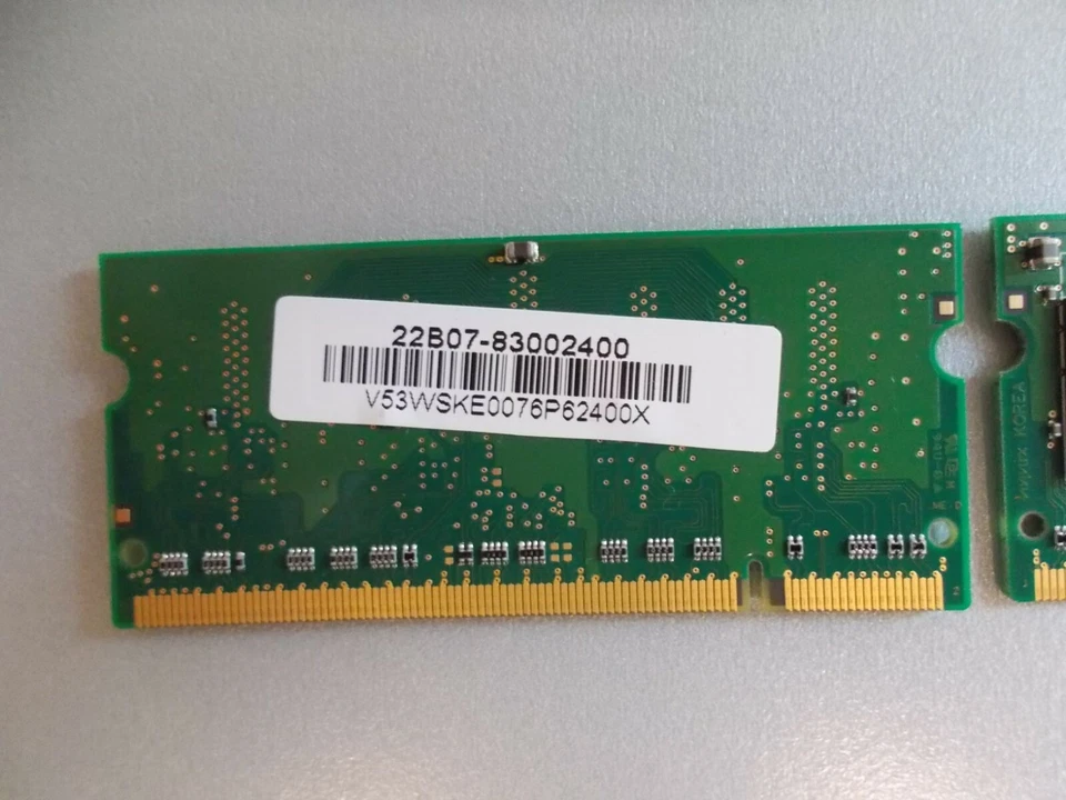 Hynix 256 MB, 2x memoria RAM para computadora portátil, 1Rx16 PC2-4200S-444-12, #K-90-5 Foto 3 de 3