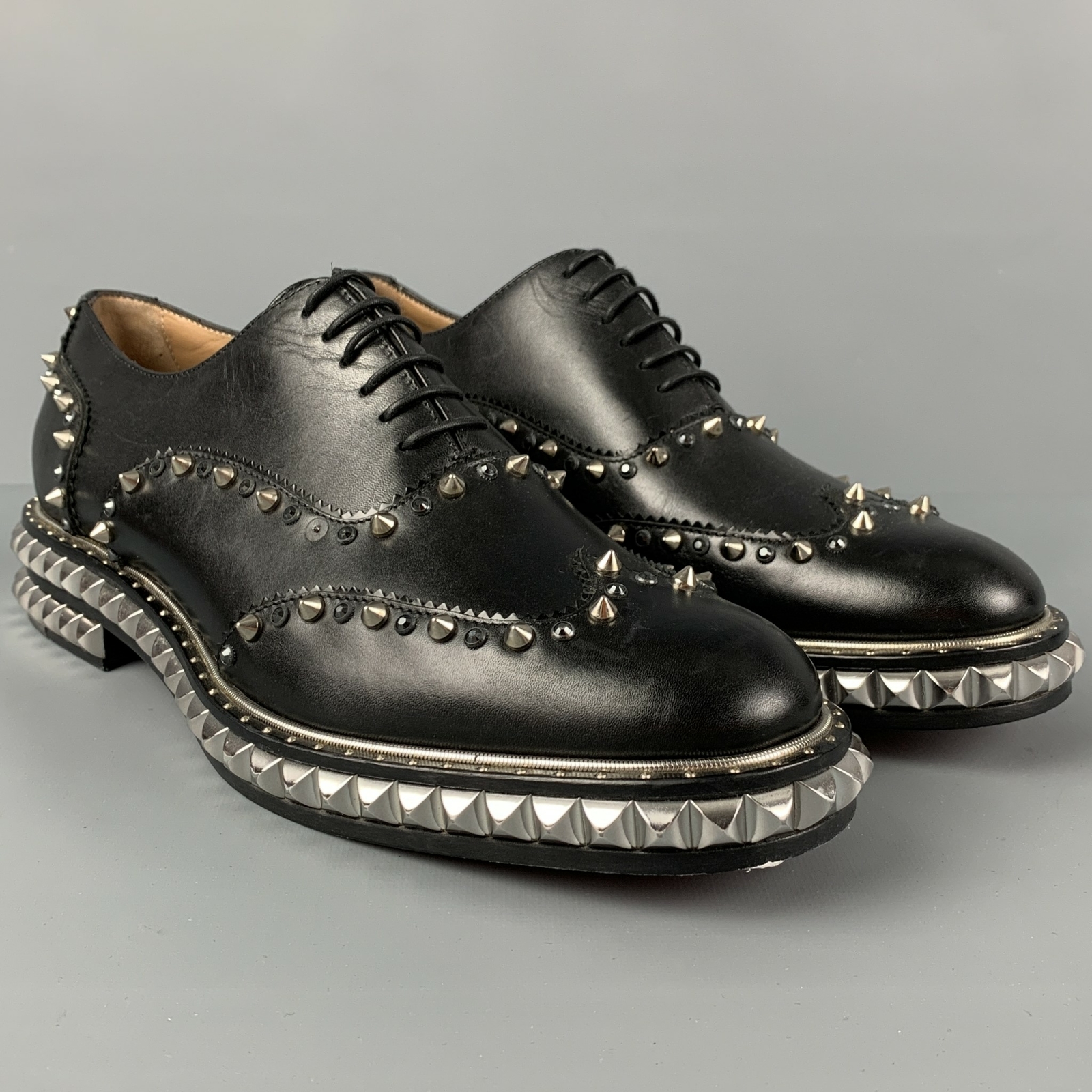 Studded Leather Wingtip Lace Up Shoes 
