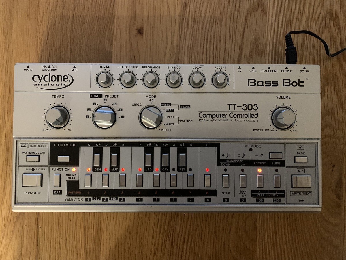 Cyclone Analogic TT-303 Bass Bot V1 | eBay