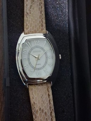 Gossip Gold Tone Watch GSP546A Tan Leather Snake Look Band. NEW WATCH