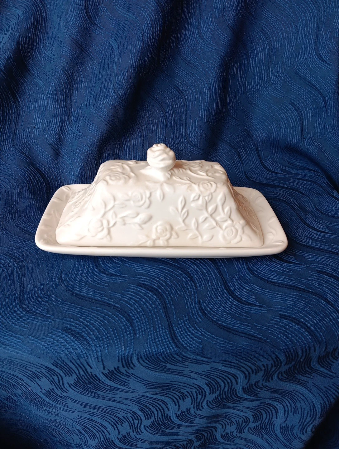 Rose Motif Butter Dish Cream Color