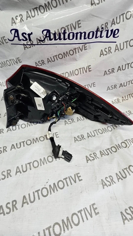 LUZ TRASERA SUZUKI CIAZ L.H 35604M82R00 Foto 2 de 4