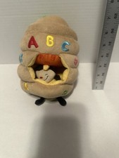 Melissa and Doug Bee Hive Musical Hanging Pull Plush Crib K  s Kids Stroller Toy