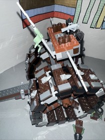 LEGO Castle: Troll Battle Wheel (7041) Complete All Mini Figures