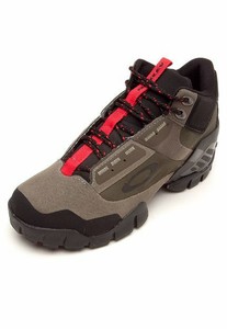 oakley slip on shoes