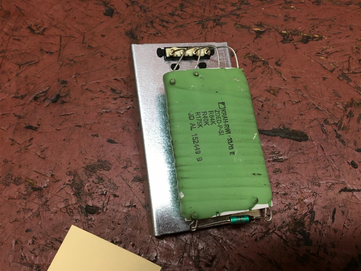 NEW JOHN DEERE FAN RESISTOR 1654 1854 2054 2104 3200 3400