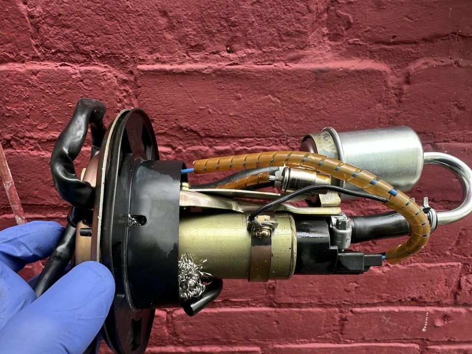 Bomba de combustible Honda CBR600 F4i 2001 (leer más detalles, funciona) (OEM) Foto 3 de 4