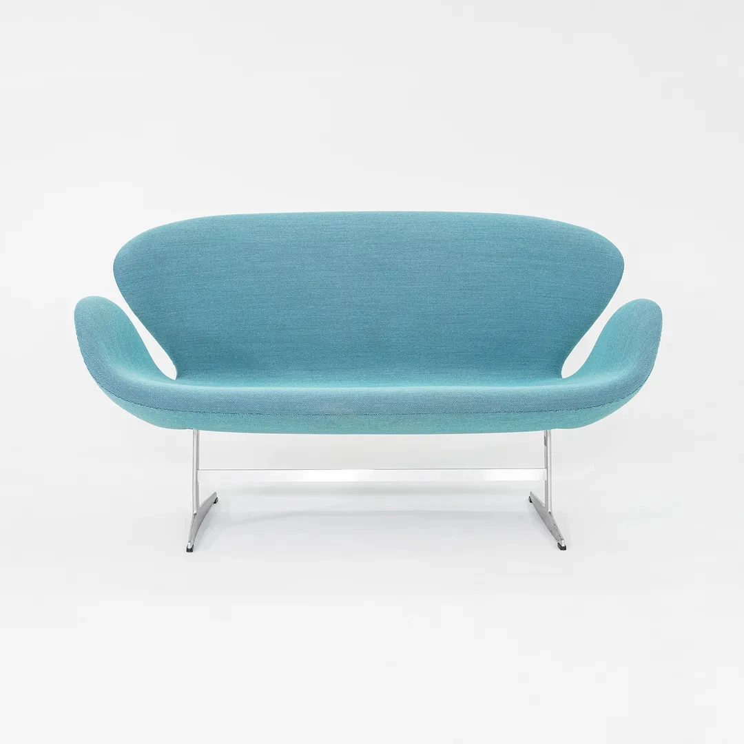 2018 Arne Jacobsen for Fritz Hansen Swan Sofa in Steelcut Trio Turquoise Fabric