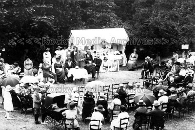 Syy-30 Gartenparty in Mr Bucklands Haus, Baptistenkirche, Andover. Foto
