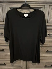 Lularoe Alli Basic T Retail $36 - 2X