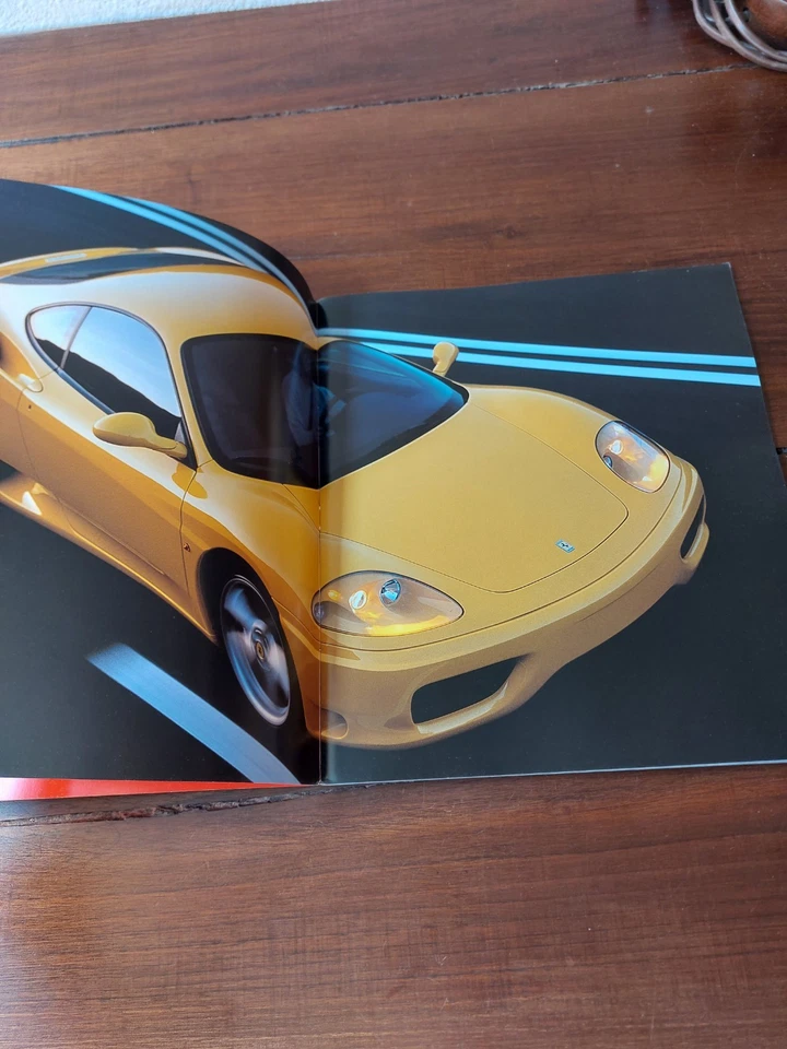 Ferrari 360 Modena Brochure - Immagine 2 di 4