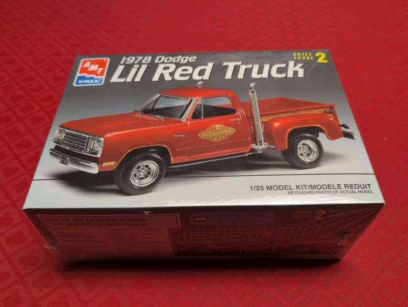 AMT Ertl  1978 Dodge Lil Red Truck Plastic Model Kit #6459 NEW