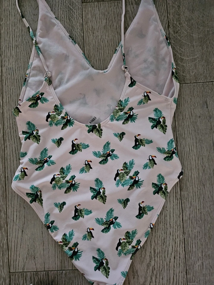 Traje de baño Forever 21 Tropical T2 pequeño rosa Foto 3 de 4