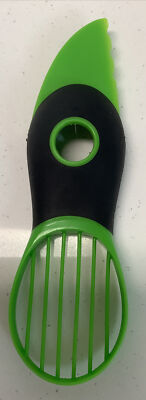 Good Grips 3-in-1 Avocado Slicer - Green