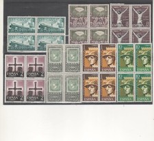 ESPAÑA- Conjunto bloques de cuatro 2 sellos nuevos(según foto)