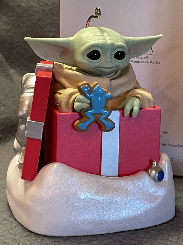 Hallmark 2022 Star Wars Grogu Magic Sound & Motion Christmas Tree Ornament NEW