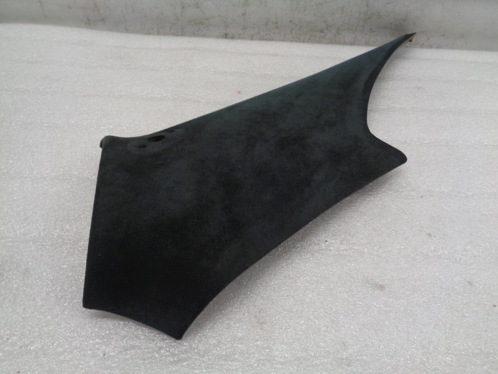 05-08 Maserati Quattroporte Rear Left Driver Upper C Pillar Trim OEM AK221043
