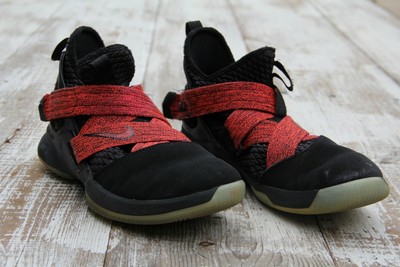 soldier 12 black red