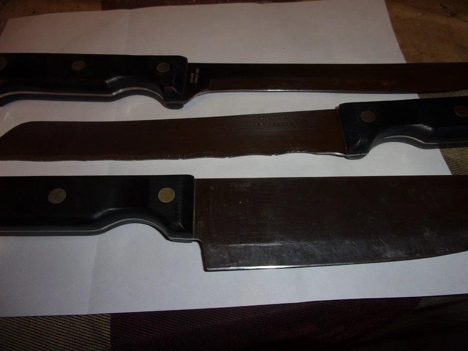 TRES CUCHILLOS PROFESIONALES FARBERWARE CUCHILLO DE CHEF, CUCHILLO PARA REBANAR Y CUCHILLO PARA PAN Foto 3 de 4