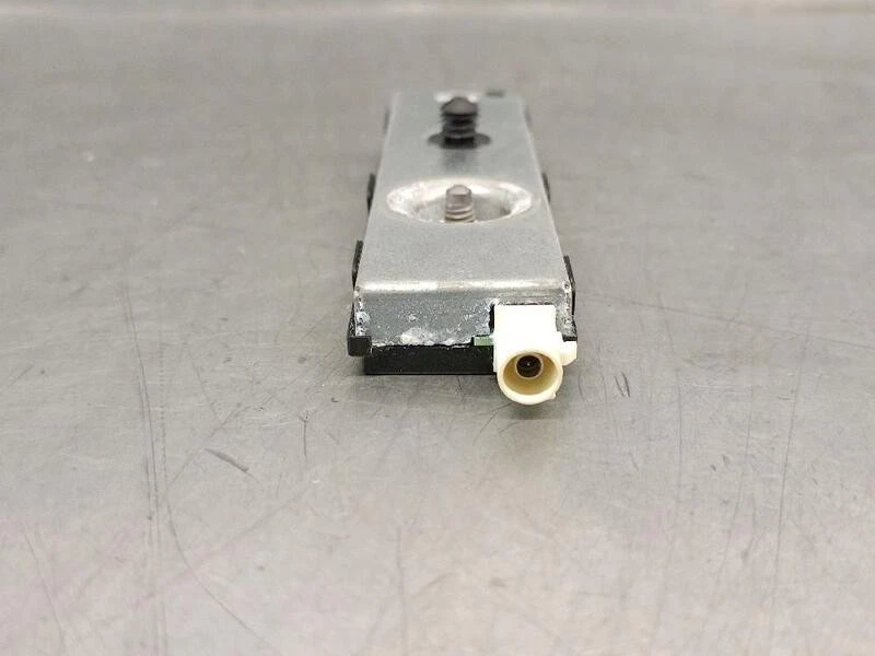 A2239054108 antena para MERCEDES-BENZ CLASE V (W447) 250 CDI D 2014 5588985 - Imagen 2 de 4