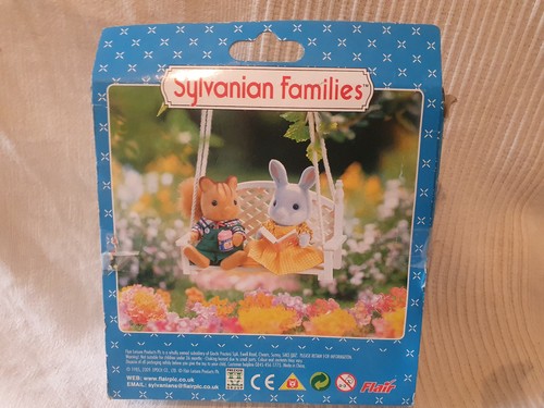Sylvanian Families Bus Driver and Conductor Boxed Flair - Picture 2 of 3