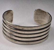 Early Vintage Navajo Ingot Silver Ribbed Cuff Bracelet 41.46g
