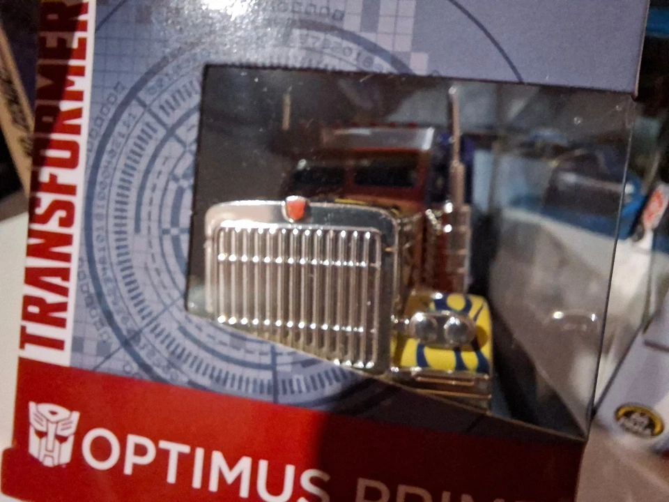 Jada Toys 1/32 Transformers Optimus Prime (ET) - Immagine 4 di 4