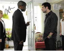 * MAGGIE LAWSON & KIRSTEN NELSON  * signed 8x10 photo * PYSCH * COA *