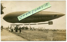 Zdjęcie - 2 : duży niemiecki sterowc wojskowy podczas lądowania pod Zeithain 1910