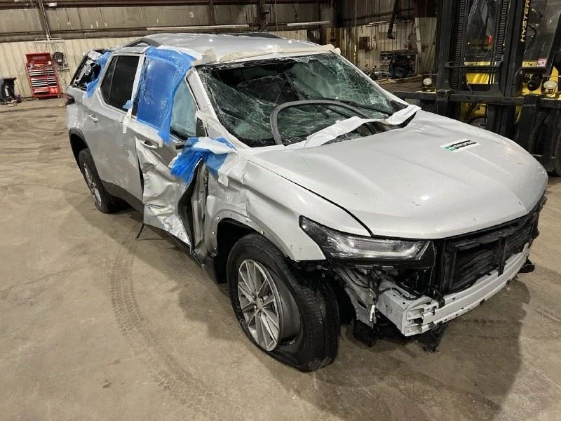 Manguera de desbordamiento del radiador del motor Chevrolet Traverse 2018-2021 Foto 3 de 4