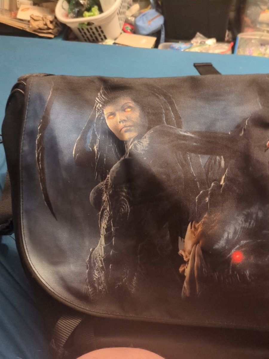 Starcraft 2 Wings Of Liberty Laptop Messenger Computer Bag Zerg