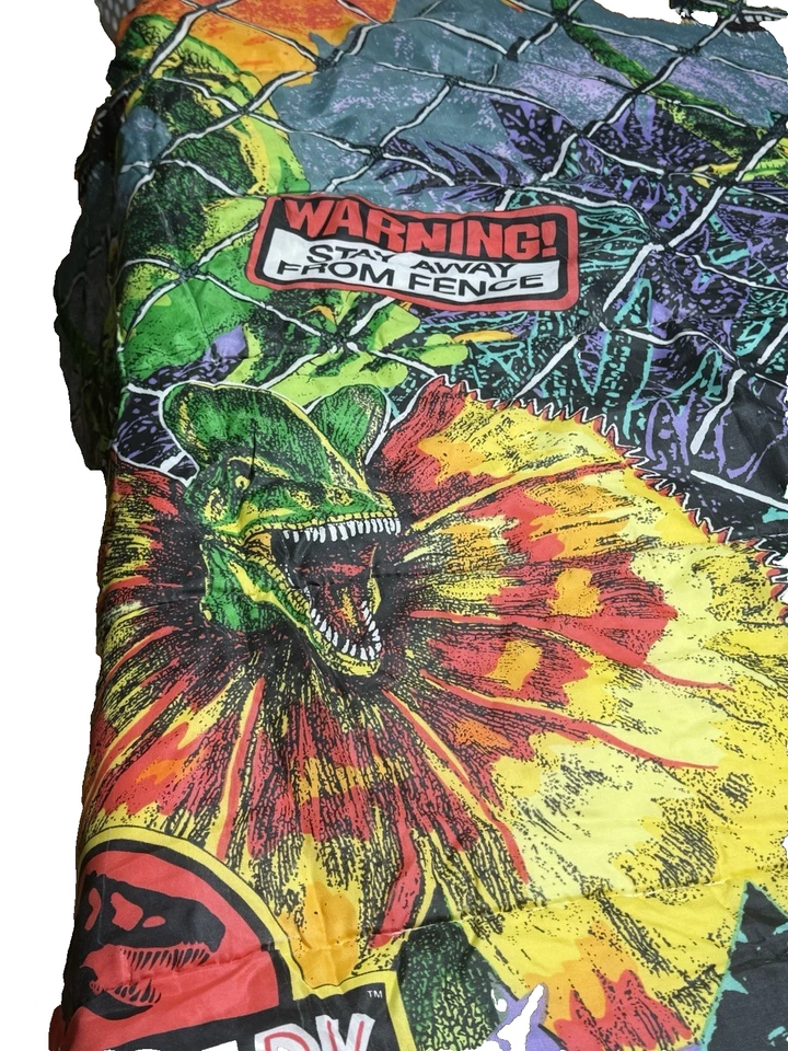 "Saco de dormir Jurassic Park Dilophosaurus Velociraptor 30"" X 57"" 1992 vintage" Foto 3 de 4