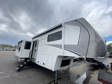 2026 Alliance Avenue 32RLS