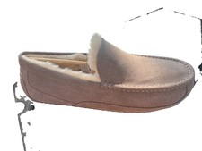 Man's Slippers UGG Ascot Size 11