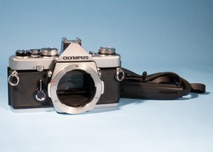 Olympus OM-1 35mm SLR Film Camera * Fully Working * Excellent