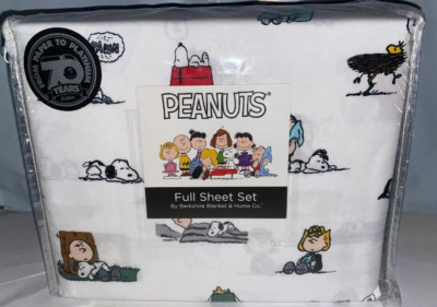 The Peanuts Gang and Snoopy Sleeping Nap Time! Berkshire Full Sheet Set