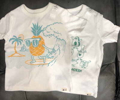 Set of 2 Gap Boys White Print SS  T-shirts pineapple &  Eat Healthy Size 3 Year
