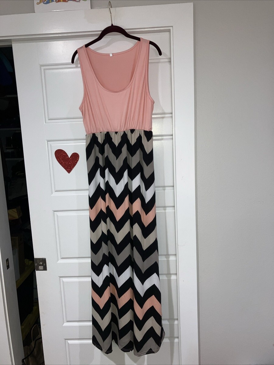 Womens Long Maxi Dress 1X? Peach, Tan, Black, White, Brown Chevron Print