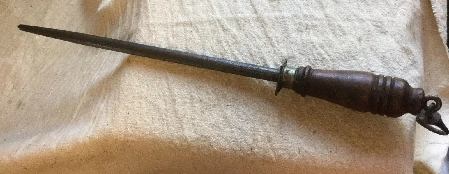 Vintage Hollinger Honing Rod Sharpening Steel. Wood Handle