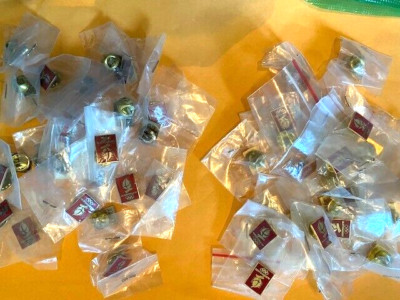 2024 PARIS OLYMPIC PINS BADGES TRADERS 50 NOC LOGO GOLD & SILVER RINGS 5/8'' LOT