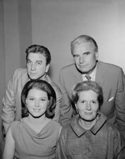 Leslie Nielsen, Kent Smith, Mariette Hartley, Peyton Place 1960S Old Tv Photo 1