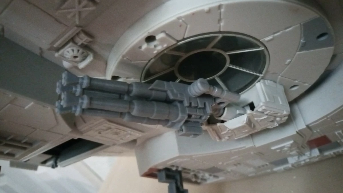 Star wars legacy millennium cheap falcon