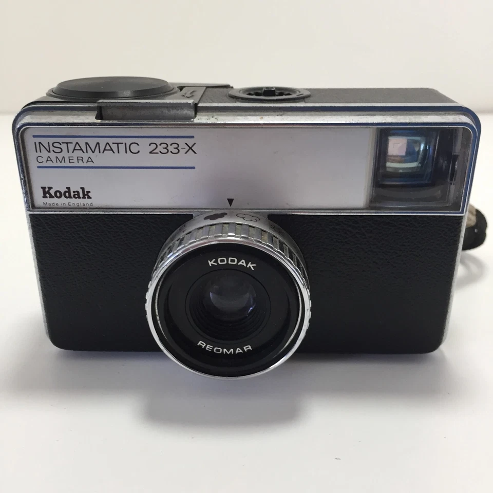 Lote De Cuatro Cámaras De Colección Fuji Mini 8 Kodak K2/Instamatic 233/Agfa ISO Rápida IF Foto 3 de 4