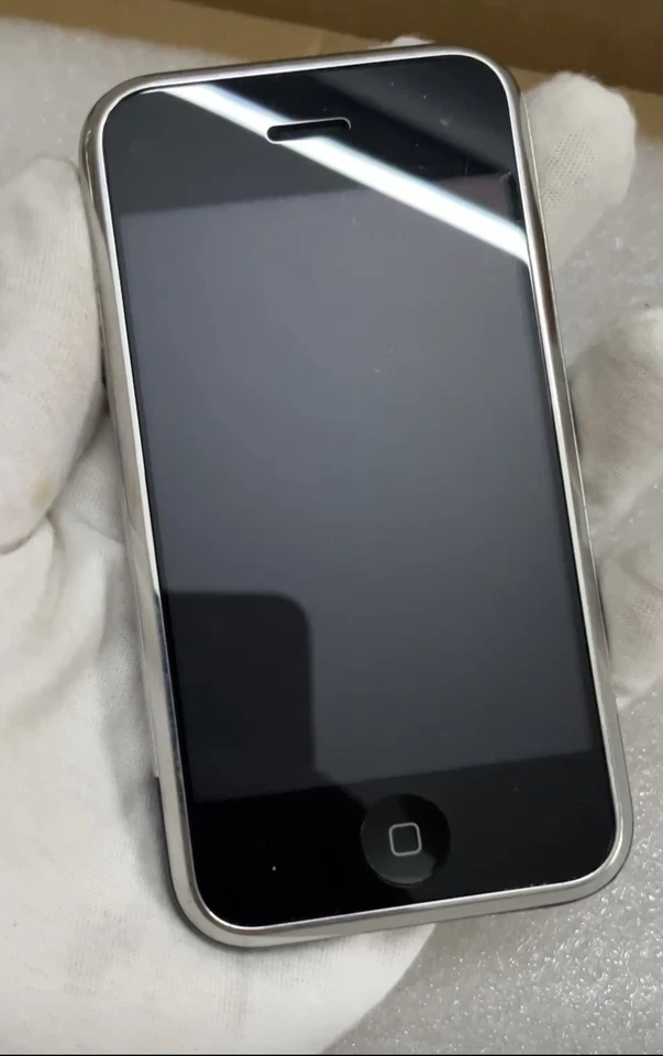 IOS Original Apple iphone 2G 1st generation 8 GB - Image 2 of 4
